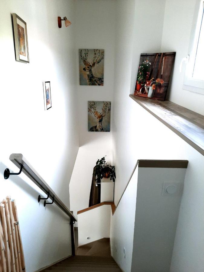 Maison Entre Campagne Et Foret Aspret-Sarrat Esterno foto
