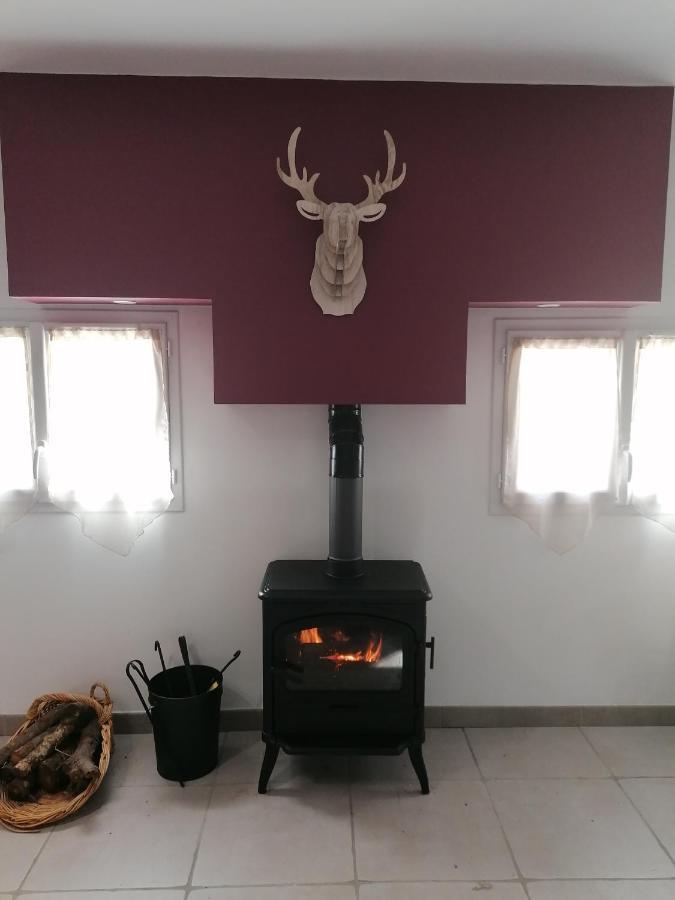 Maison Entre Campagne Et Foret Aspret-Sarrat Esterno foto